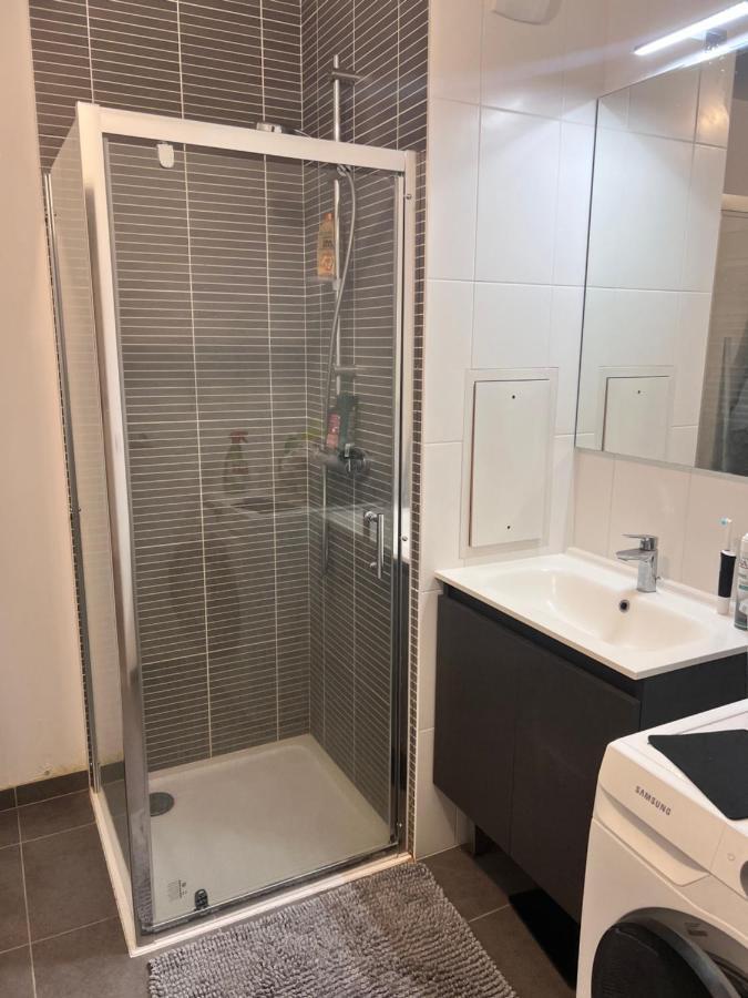 Chambre Privee Dans Un Appartement A 37 Min De Champs Elysees Sartrouville Dış mekan fotoğraf